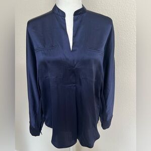 Vince women’s xs navy blue split neck popover silk blouse